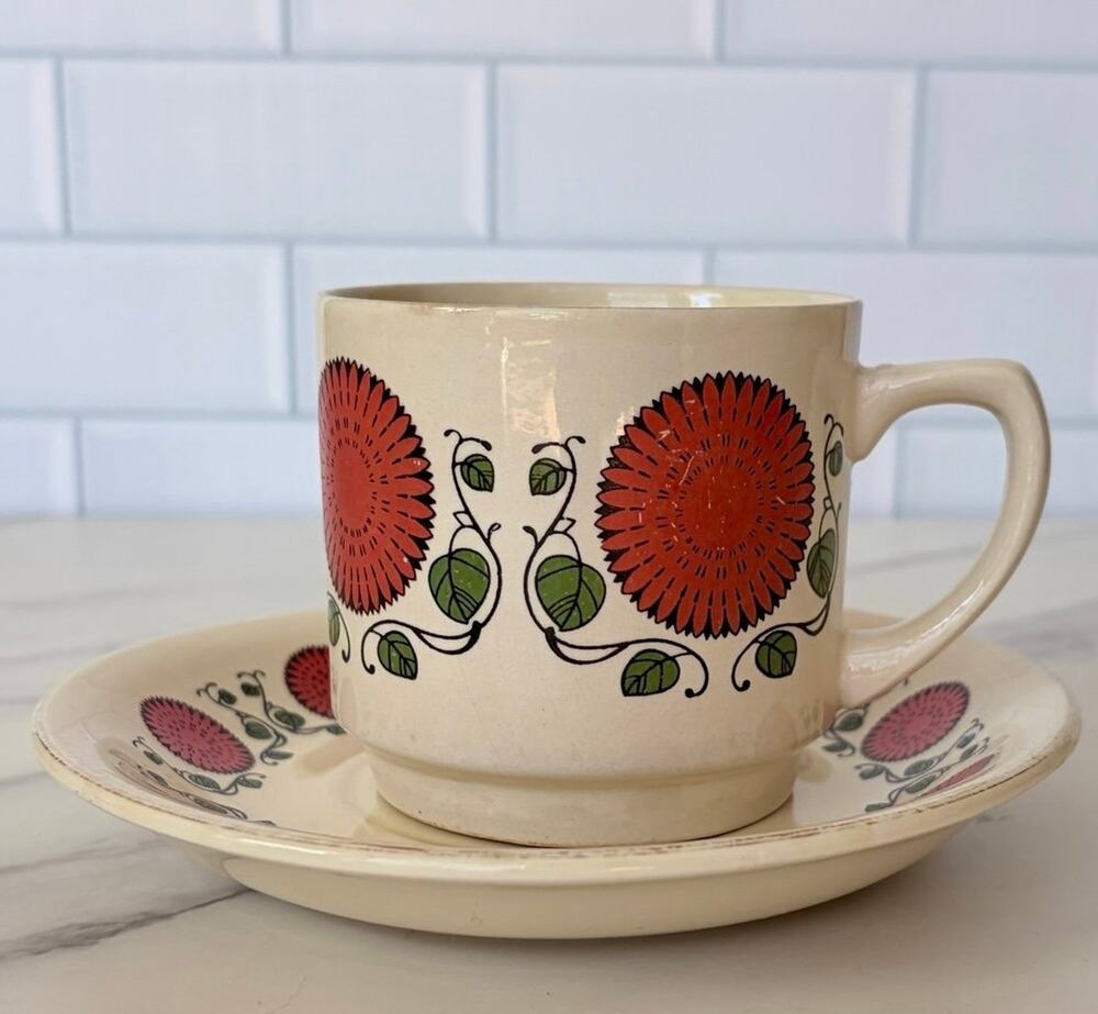 Vintage Red Floral Cup & Saucer Grandmillennial MCM Mid Century Gold Rim